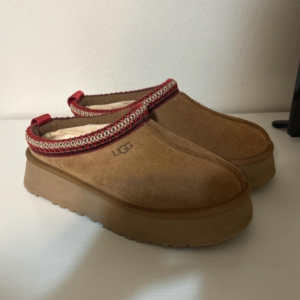 Ugg Tazz ll Platform Slippers Chestnut Size 8 Like New!